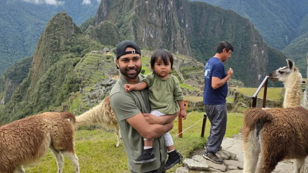 Father and son sharing a tourism trip in Peru for Father's Day. Give the gift of experiences for Father's Day
